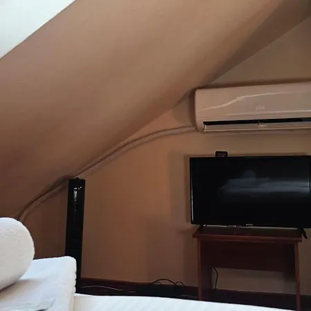 Olimp - 2 Stele Hotell 2*